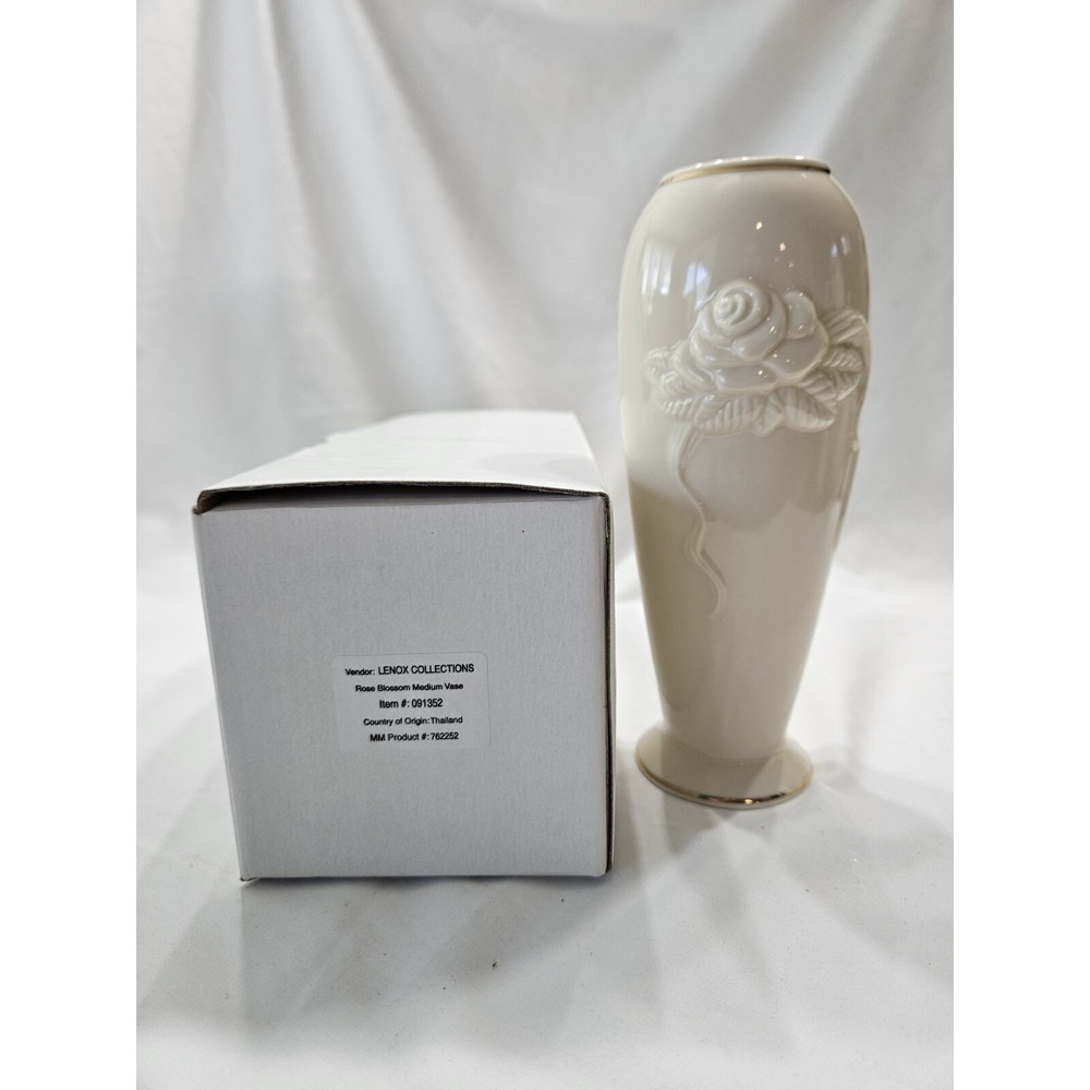 LENOX Rose Blossom Porcelain Bud Vase, Ivory with 24k Gold Trim, 7.5" Tall New